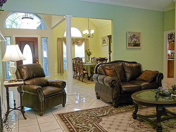 5th image of 8902 Woodlane Blvd