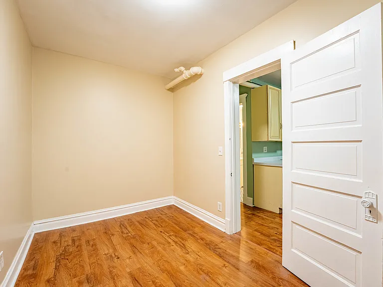 1012 N Oakley Blvd #G — Photo 9