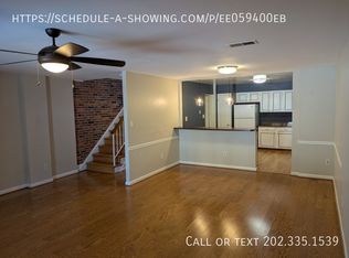 3712B Steppes Ct, Falls Church, VA 22041