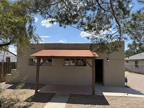 3638 S 9th Ave Photo 1
