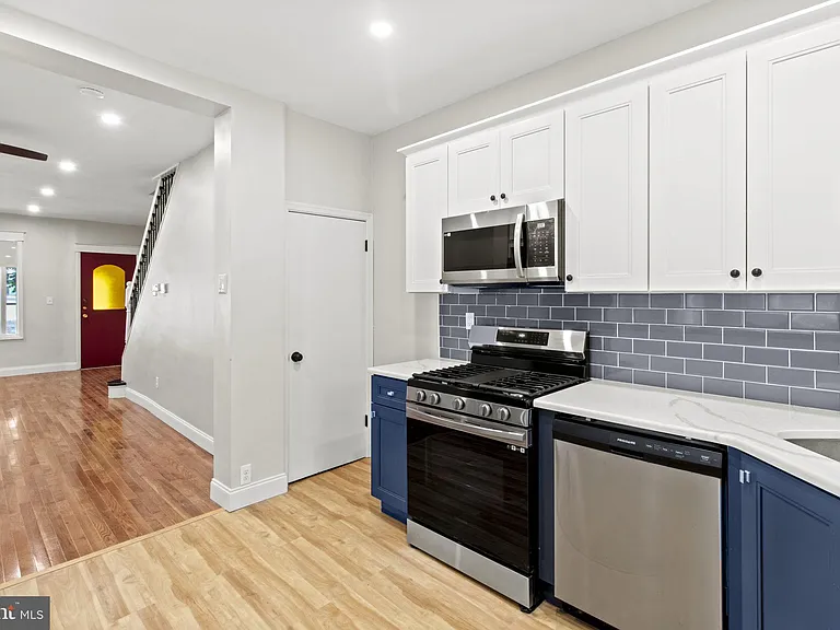 1744 Johnston St — Photo 5