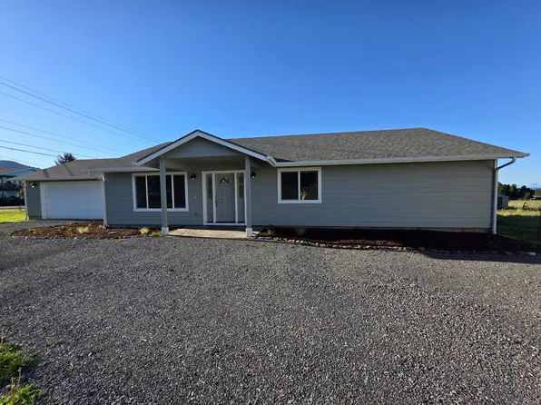 15840 Pedrioli Dr, Brookings, OR 97415