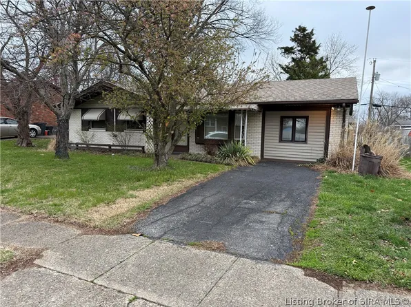 1120 Spicewood Drive, Clarksville, IN 47129
