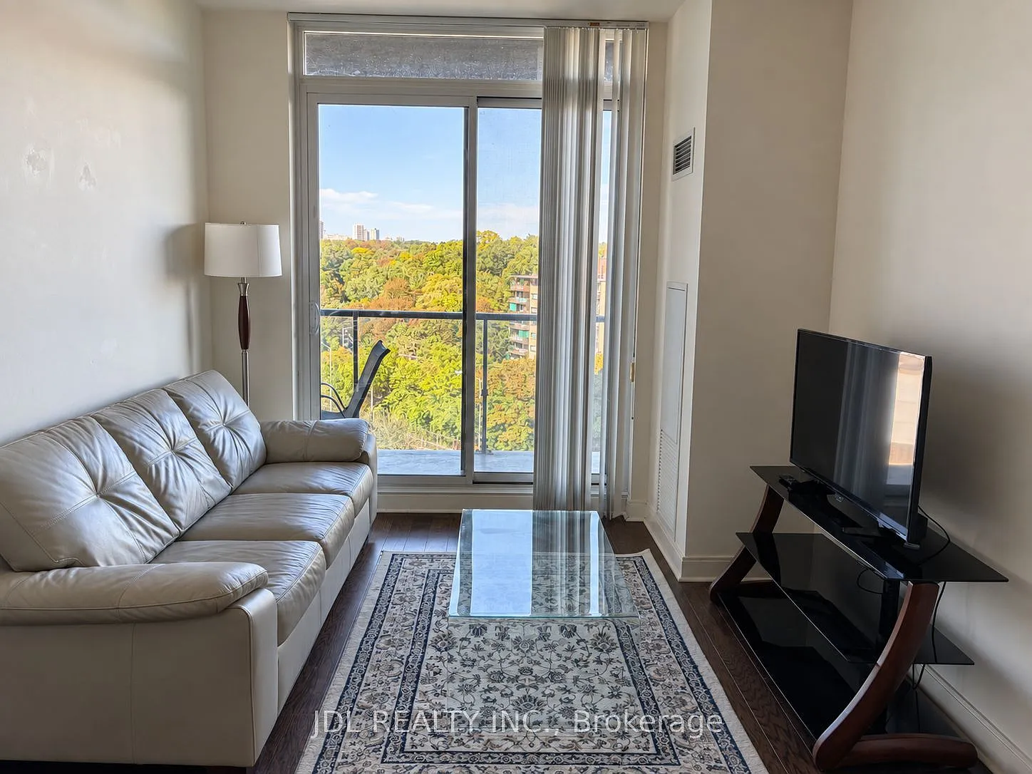 2 bed, $2,600 — Photo 4