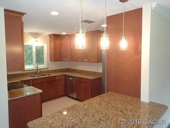 2016 cabinets w breakfast bar