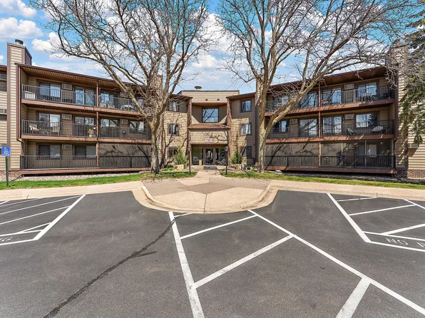 7301 W 101st St APT 319, Minneapolis, MN 55438