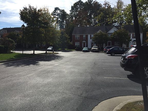 4th image of 2023 Mountain Gate Ln