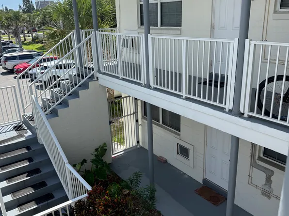 919 N Atlantic Ave #7, Daytona Beach, FL 32118