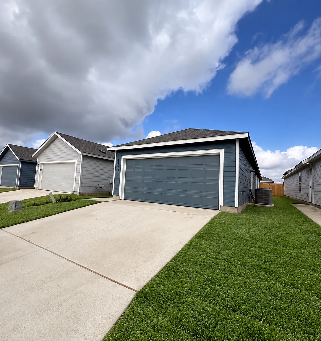 4 bed, 1386 sqft, $1,500 — Photo 1