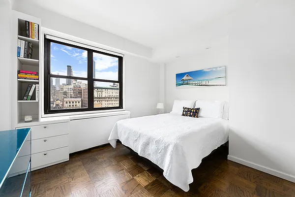 Sold by Compass | media 7