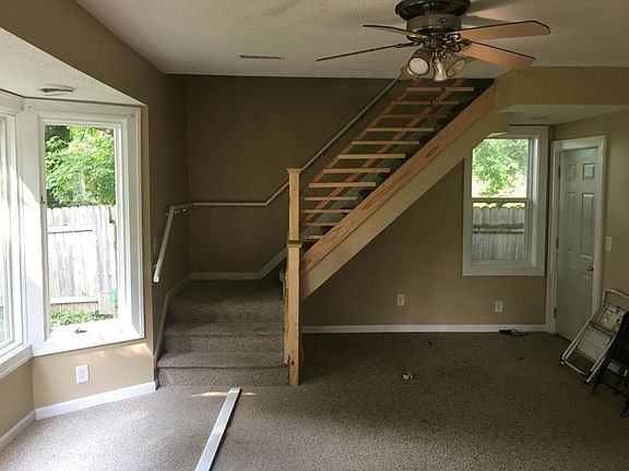 5th image of 22700 730th Ave