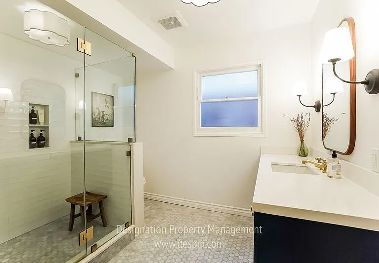 360 Glenullen Dr — Photo 17