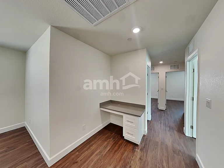 252 Yasmin Daylily Pl — Photo 8