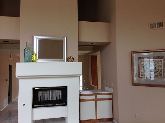 4th image of 4906 Amador Dr
