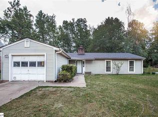 32 Oak Glen Dr, Greenville, SC 29607