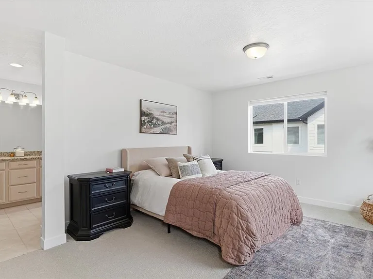 3332 W 3745 S — Photo 16