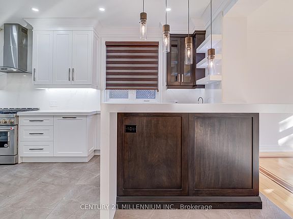 5th image of 5230 Creditview Rd