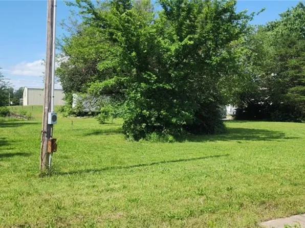 12738 Richardson Rd, Farmington, AR 72730