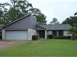 9510 Dundalk St, Spring, TX 77379