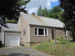 19 Clark St, Mansfield, CT 06250