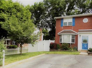 1987 Aster Rd, Macungie, PA 18062