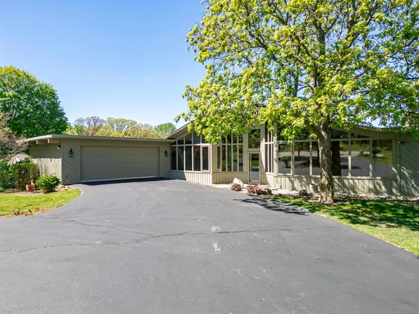 9737 Olas Ln, Rockford, IL 61114