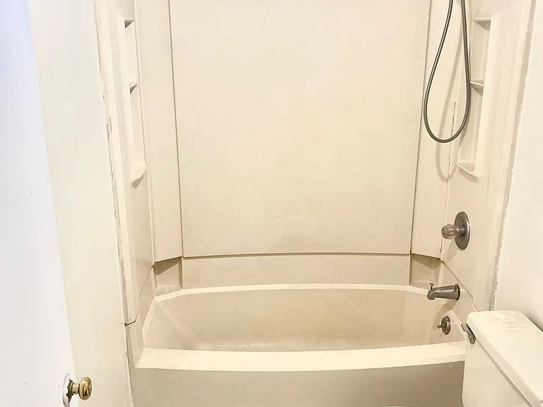 196 Broad St #1 — Photo 3