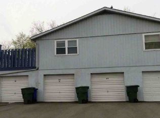 681 Cherry Hollow Rd, Columbus, OH 43228