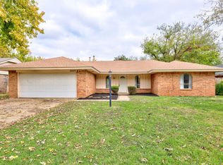 12400 Springwood Dr, Oklahoma City, OK 73120