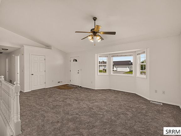 5th image of 1109 S Diamond Cir