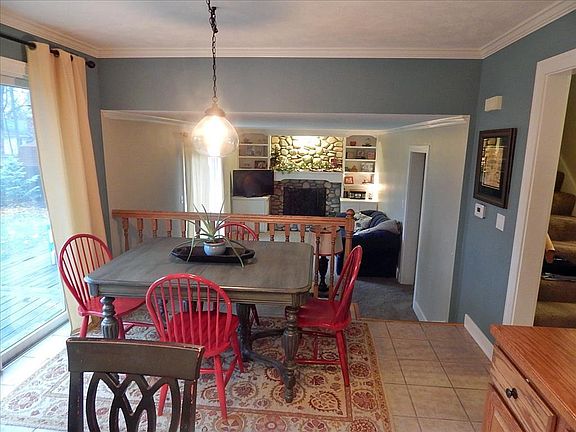 5th image of 4431 Stratford Ct