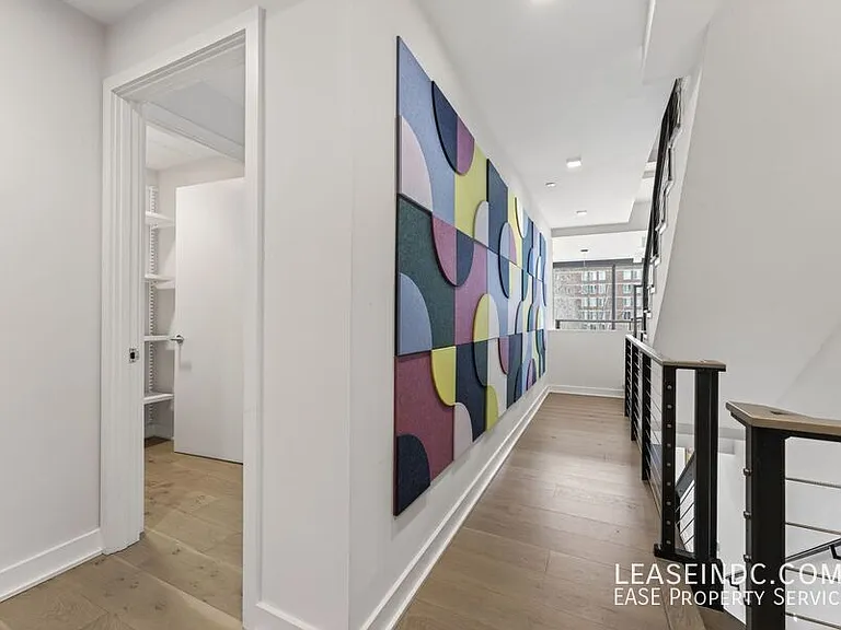 1332 8th St NW — Photo 10