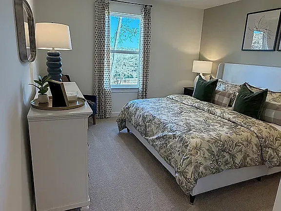 4035 Belcourt Dr NE — Photo 10