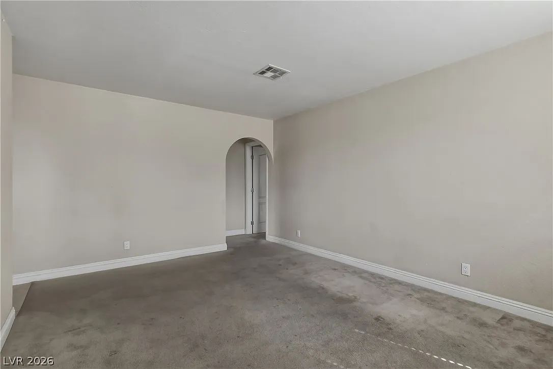 2 bed, 2.0 bath, 945 sqft, $1,295 — Photo 2