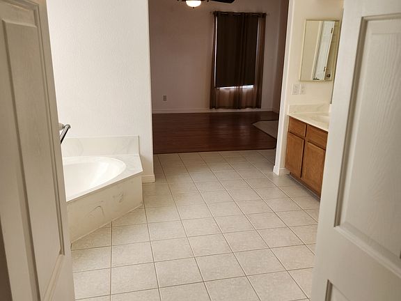 4th image of 2987 Desert Brook Ln
