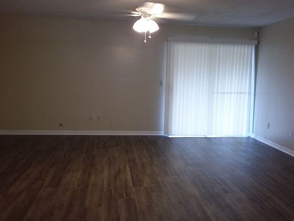 2nd image of 5615 Bennington Dr
