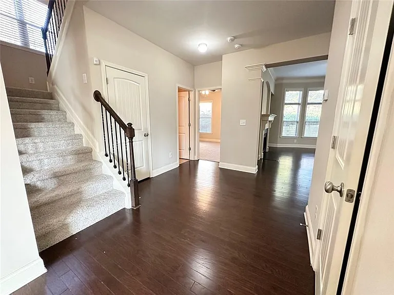 5605 Upper Creek Ct — Photo 8