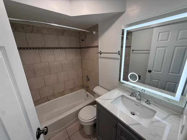 1442 Carriage Ln #2 — Photo 11