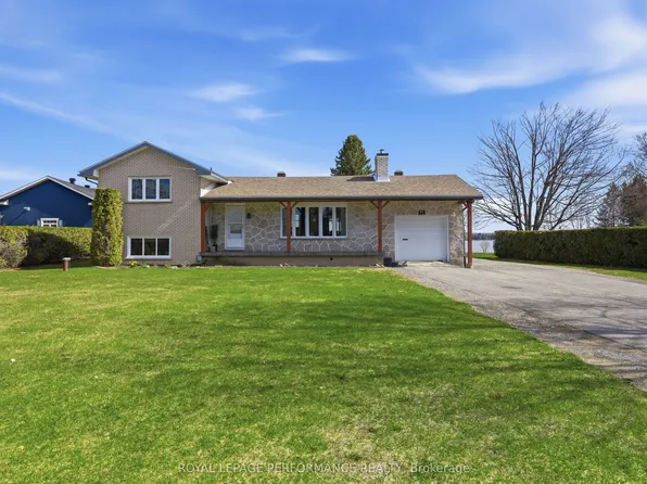 3595 Front Rd, East Hawkesbury, ON K6A 2W5