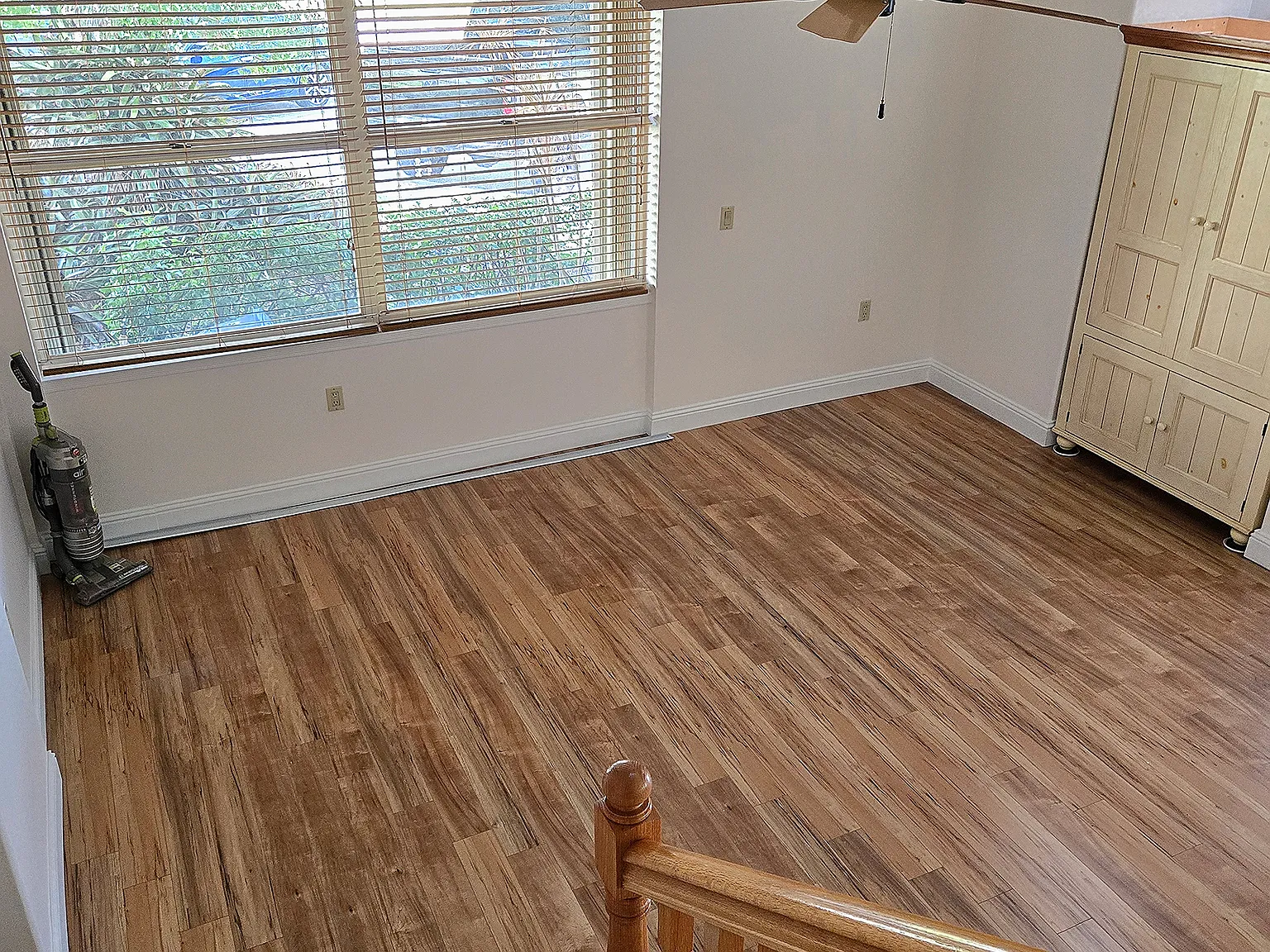3 bed, 1296 sqft, $2,500 — Photo 4