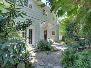 2644 SW Ravensview Dr, Portland, OR 97201