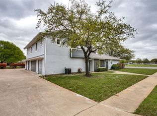 606 Timberline Dr, Hurst, TX 76053