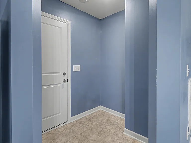 21 Terrier Ct — Photo 16