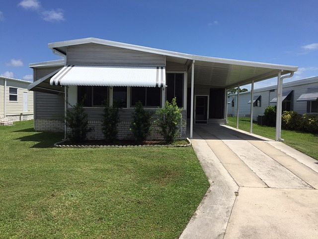 1st image of 1024 Royal Palm Dr