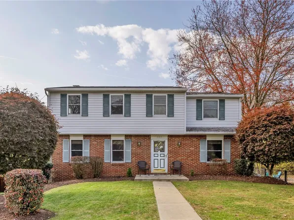 125 Teton Dr, Pittsburgh, PA 15239