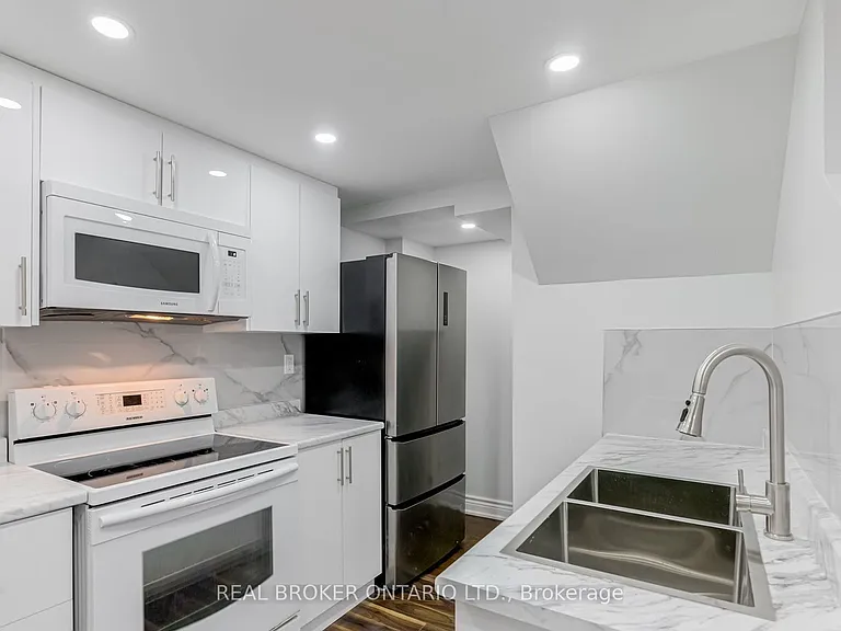 47 Rotary Dr — Photo 6