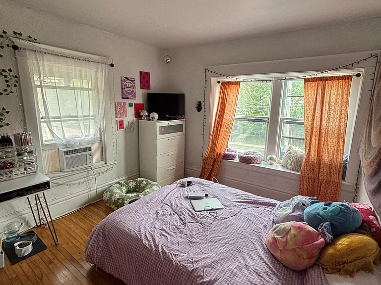 1303 Wealthy St SE #2 — Photo 15