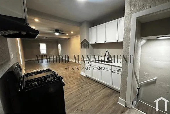 450 Algonquin St — Photo 3