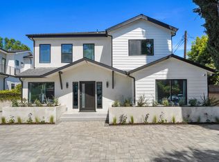 5118 N Otsego Ct, Encino, CA 91436