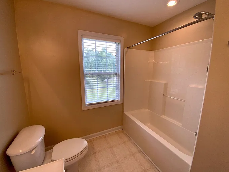 202 Thrush Ct — Photo 14